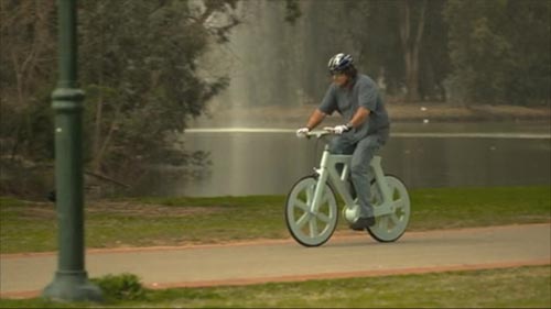 能骑的纸质自行车 绿色轻便造价仅9美元